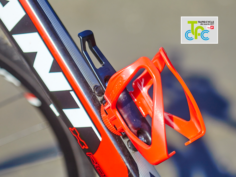 polycarbonate bottle cage