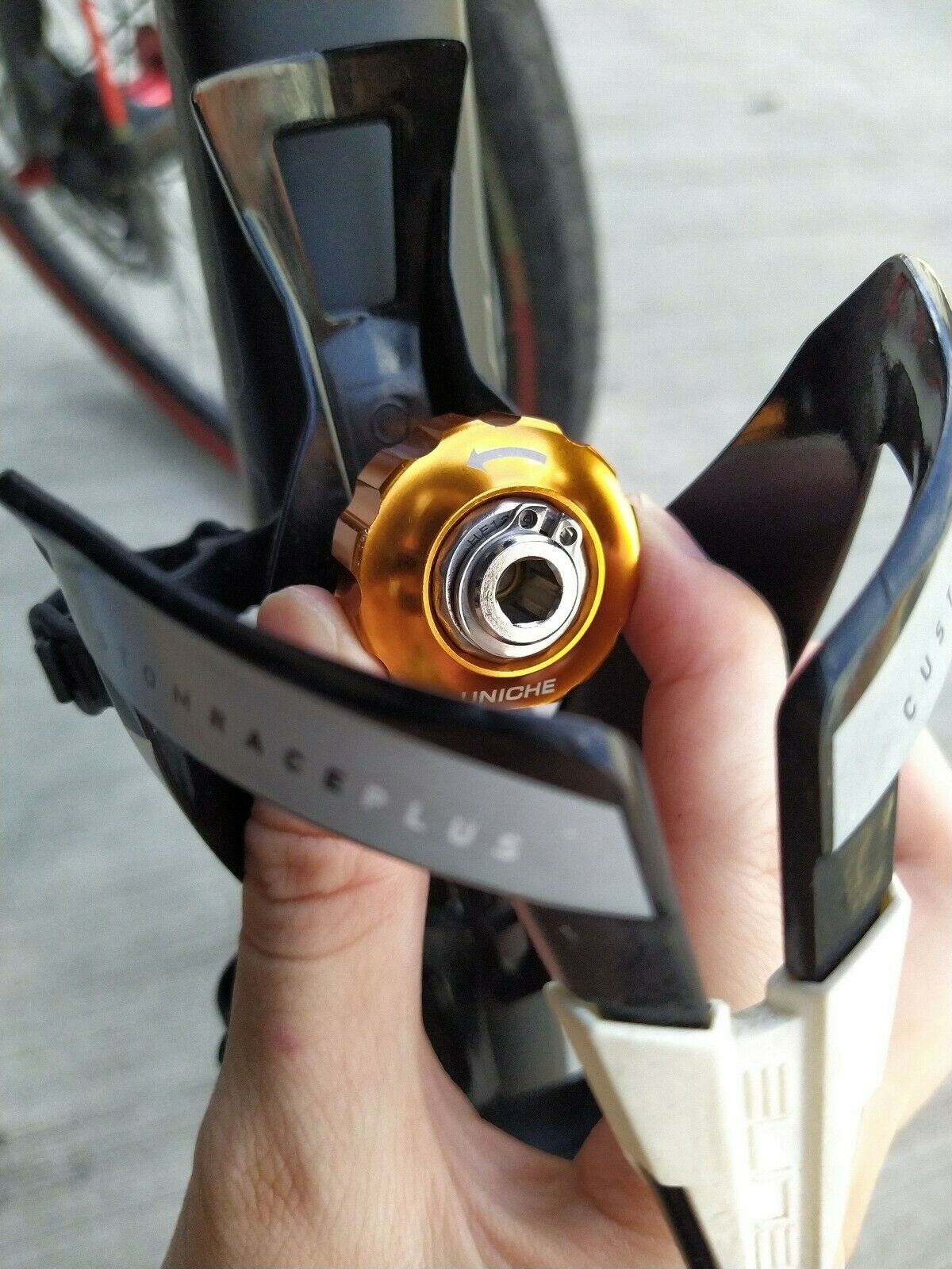 Uniche Stepless Multi-Tool ST1